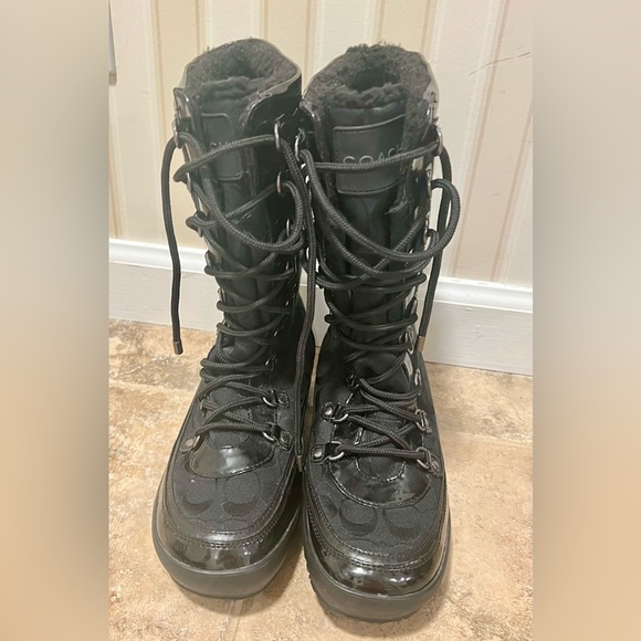 Authentic COACH PEGGEY SIGNATURE BLACK BOOT 7B New Without Box Never Worn - Picture 3 of 12